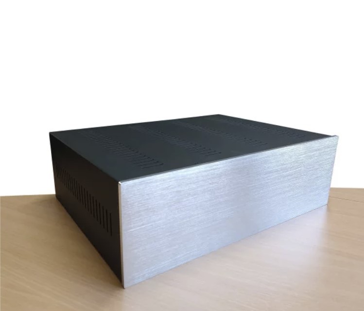 Корпус металлический MiBox с алюминиевой панелью MB-32 (Silver) (Ш430 Г310 В132) черный