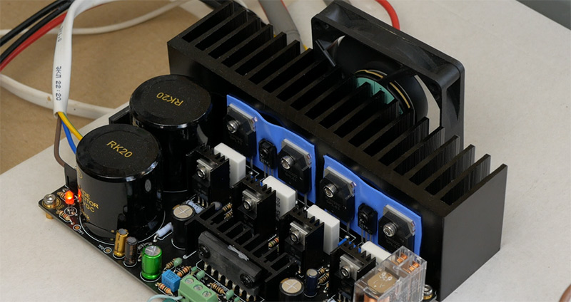 UPC2581V-150-c.jpg