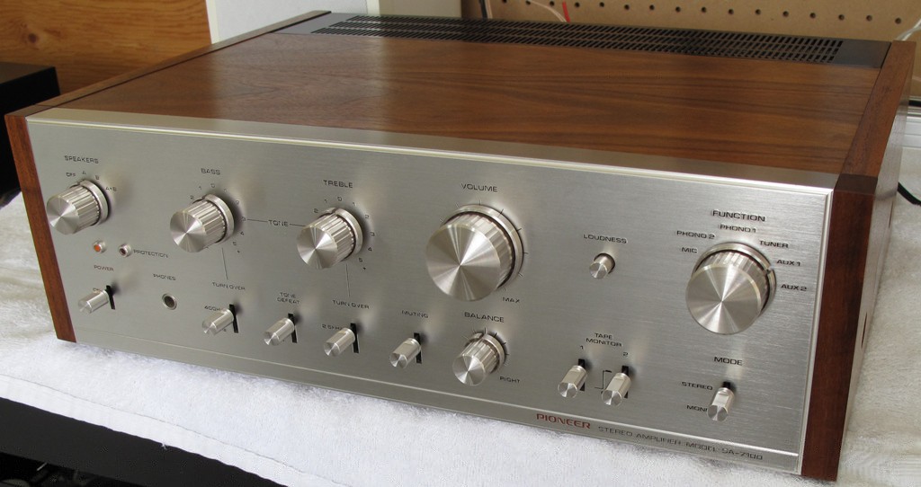 Pioneer-SA-7100.jpg