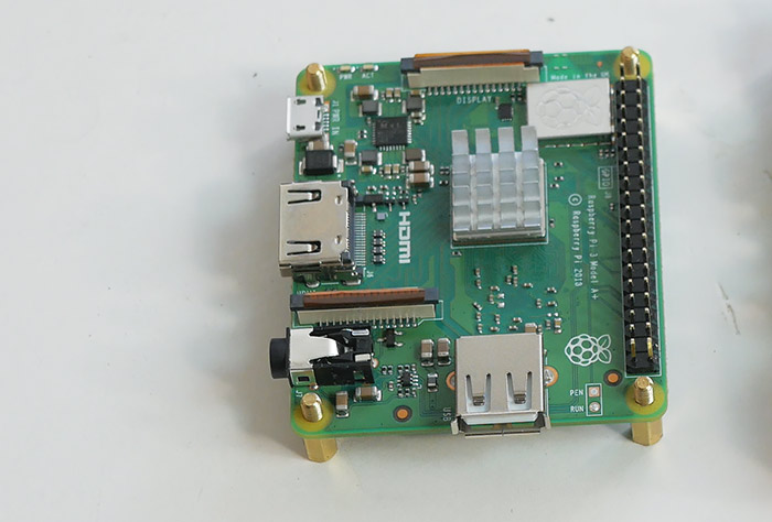 Raspberry-Pi-3-Model-A+-512MB-.jpg